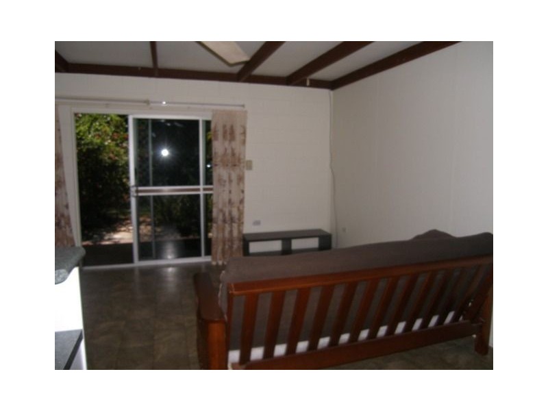 2/42 Mimosa, Holloways Beach QLD 4878