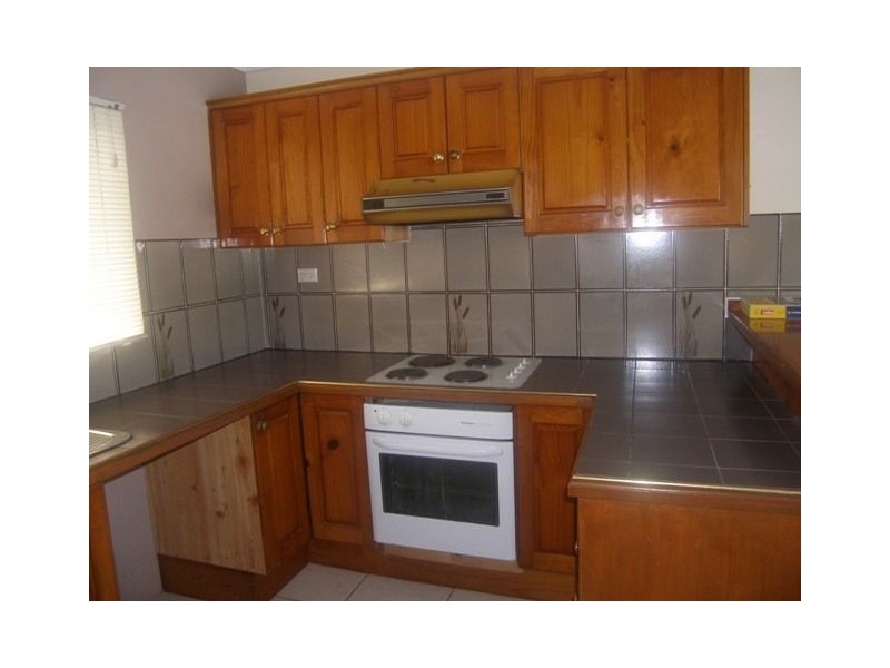 2 Monica Cl, Holloways Beach QLD 4878