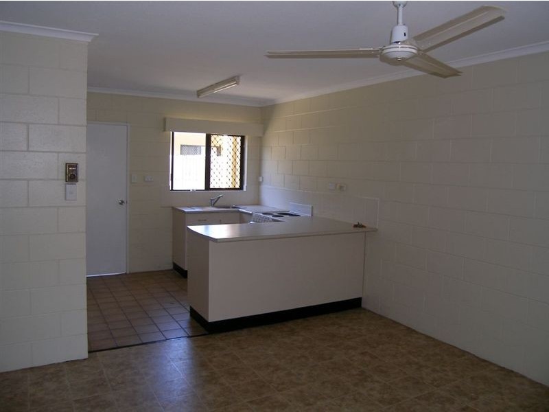 11/20 Palm, Holloways Beach QLD 4878