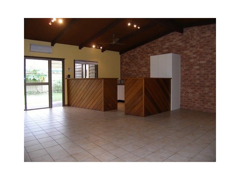 1/12 Palm, Holloways Beach QLD 4878