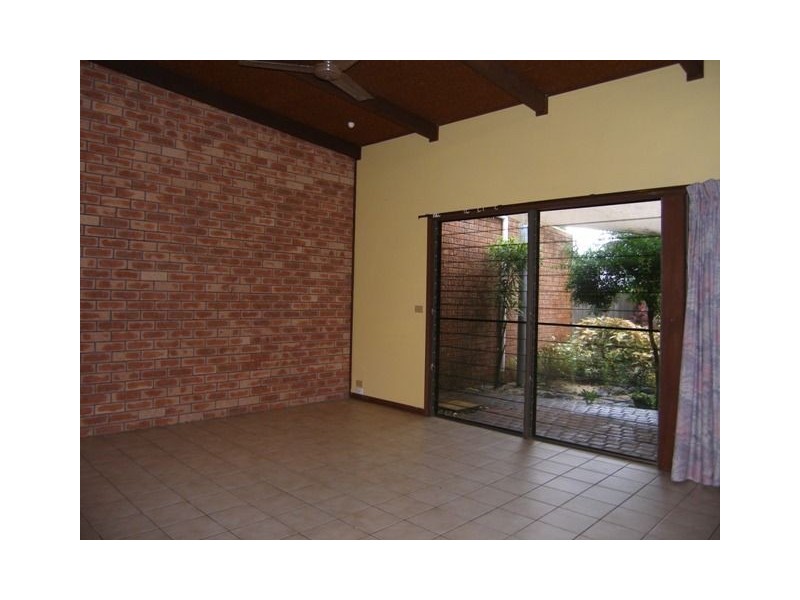 1/12 Palm, Holloways Beach QLD 4878