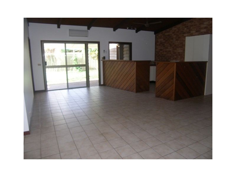 1/12 Palm, Holloways Beach QLD 4878