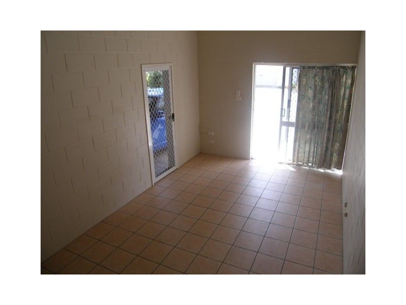 1/10-12 Alamanda Street, Holloways Beach QLD 4878