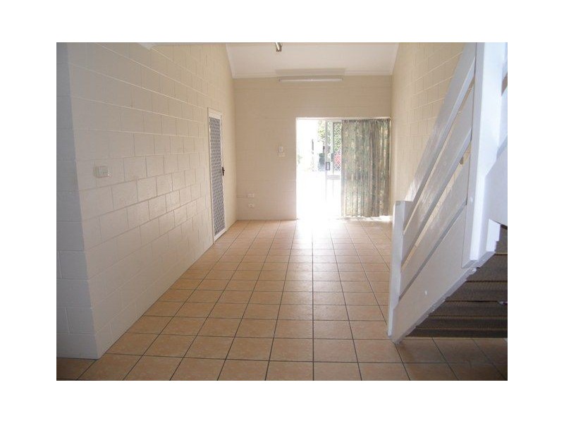 1/10-12 Alamanda Street, Holloways Beach QLD 4878