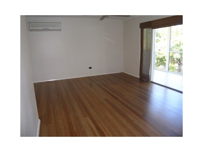 12 Guava, Holloways Beach QLD 4878