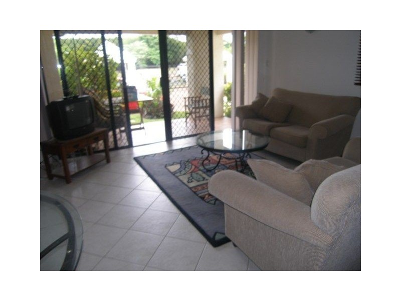 16/293 The Esplanade, Cairns North QLD 4870