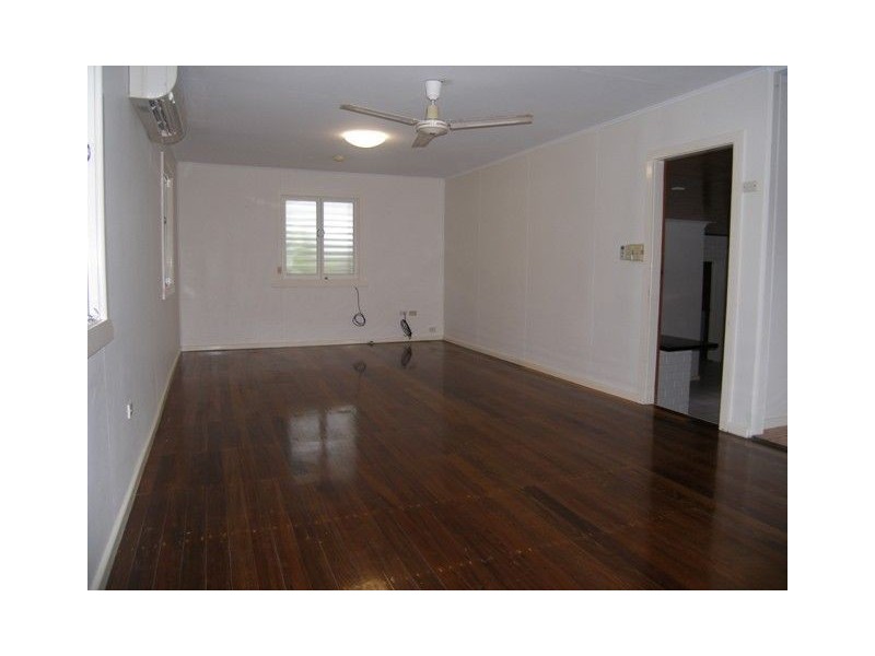 190 Greenslopes Street, Edge Hill QLD 4870