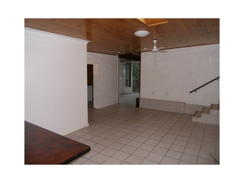 190 Greenslopes Street, Edge Hill QLD 4870