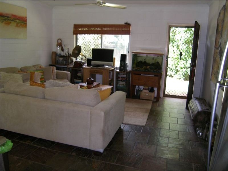 18 Cassava Street, Holloways Beach QLD 4878