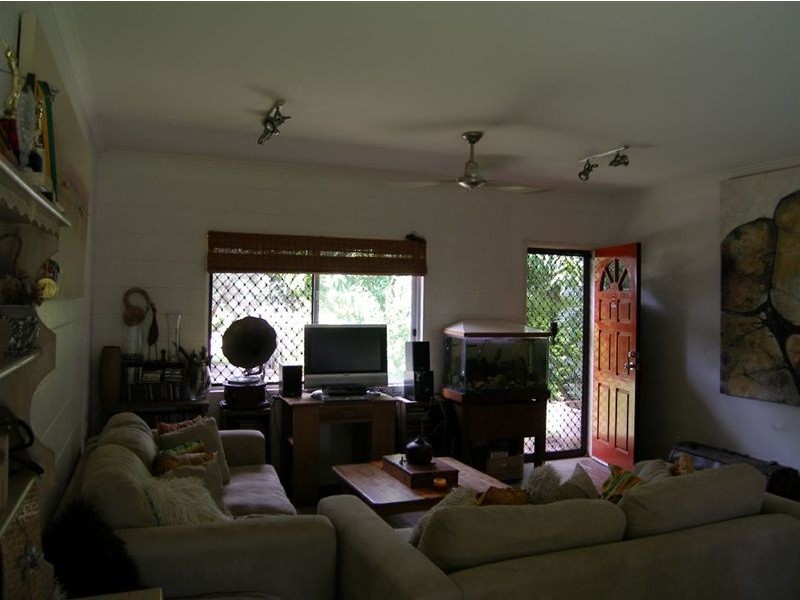 18 Cassava Street, Holloways Beach QLD 4878
