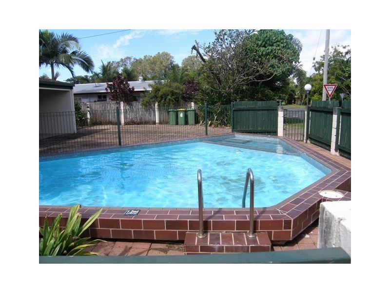 1/22 Mimosa, Holloways Beach QLD 4878