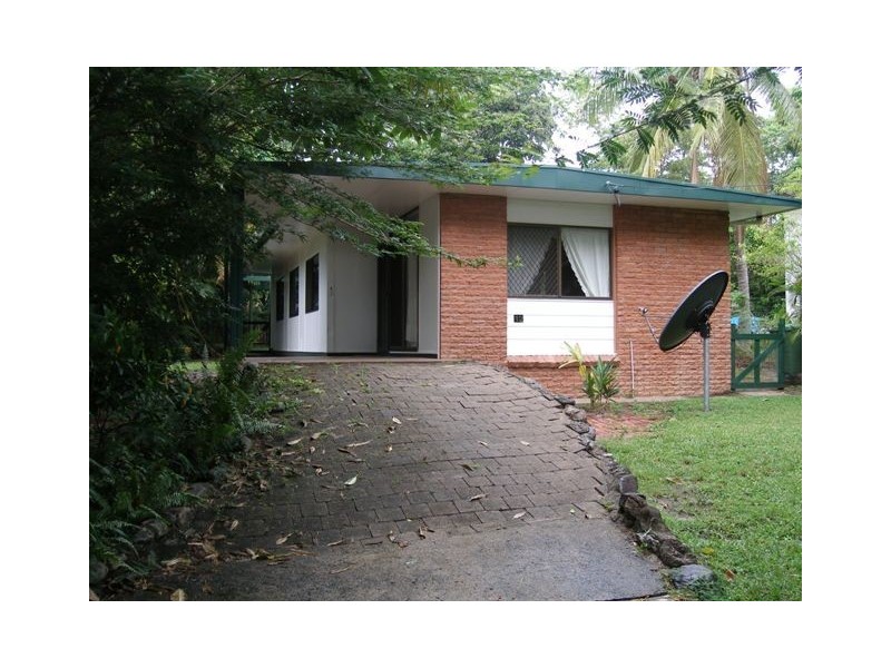 12 Acacia Street, Holloways Beach QLD 4878