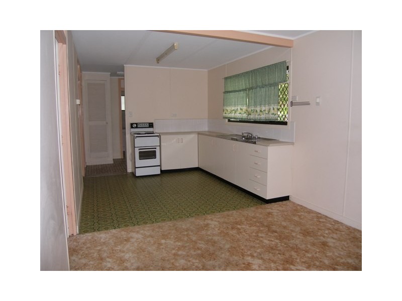 12 Acacia Street, Holloways Beach QLD 4878