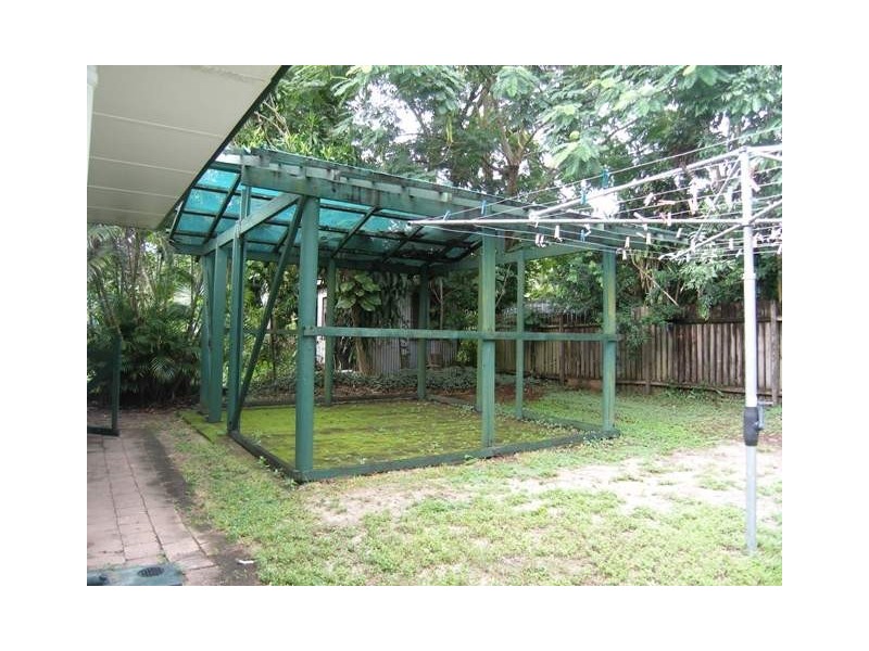 12 Acacia Street, Holloways Beach QLD 4878