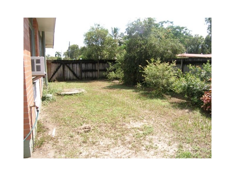 1/1 Canna Street, Holloways Beach QLD 4878