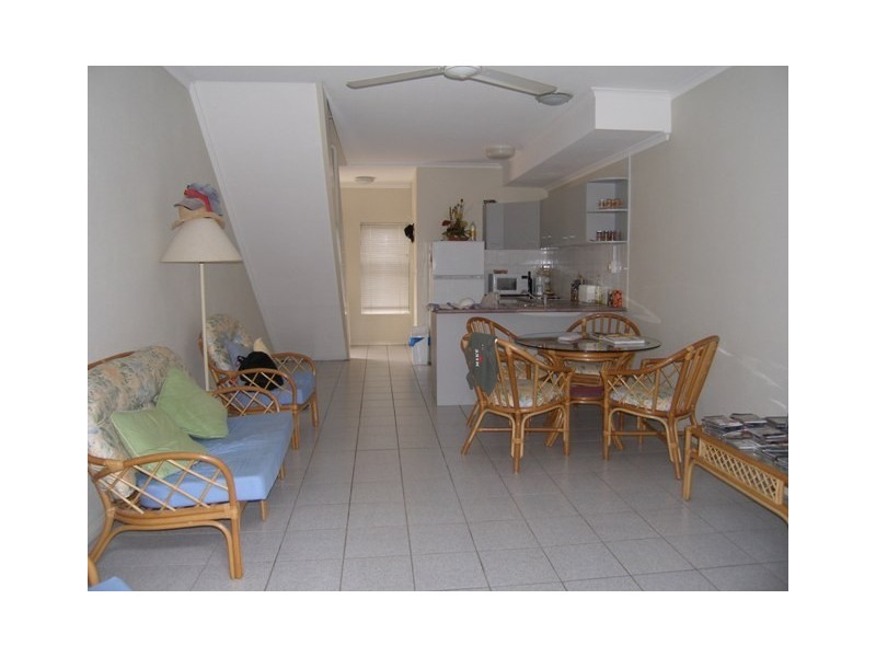 3/21 Hibiscus Lane, Holloways Beach QLD 4878