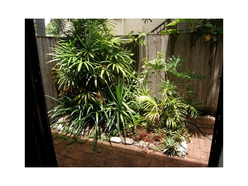 3/21 Hibiscus Lane, Holloways Beach QLD 4878