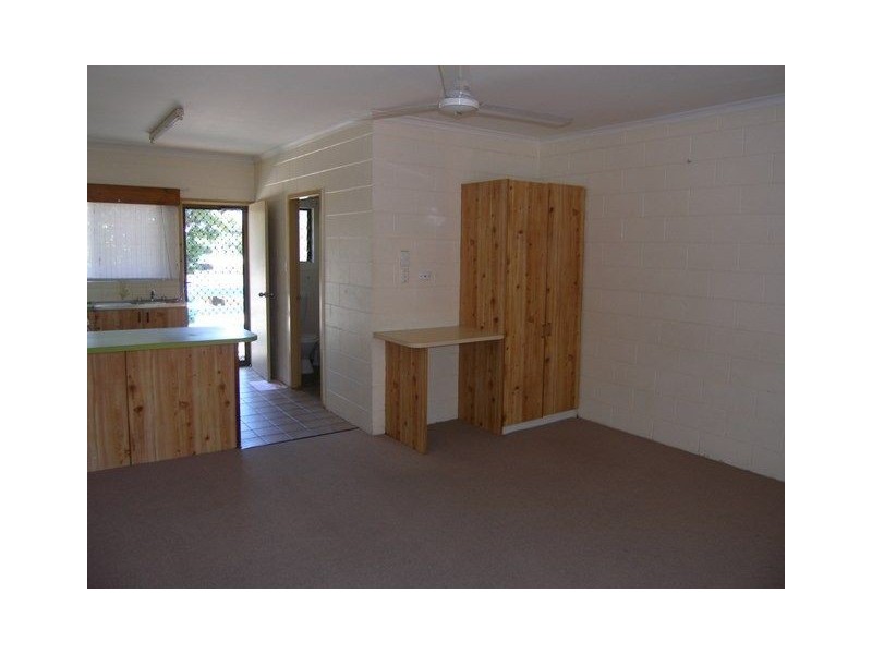 10/20-24 Palm Street, Holloways Beach QLD 4878