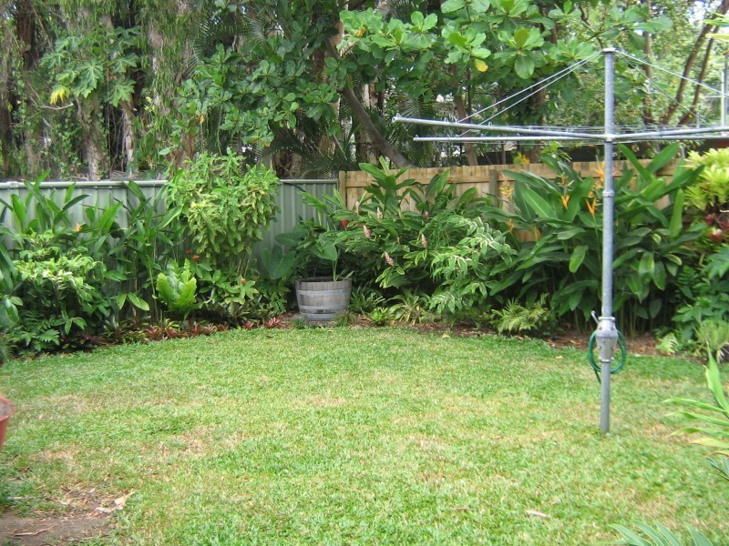 1/126 Wistaria Street, Holloways Beach QLD 4878