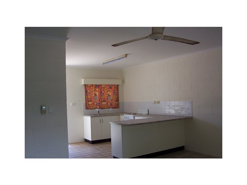 9/20-24 Palm Street, Holloways Beach QLD 4878