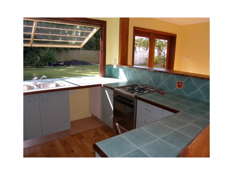 10 Mahogany Street, Holloways Beach QLD 4878