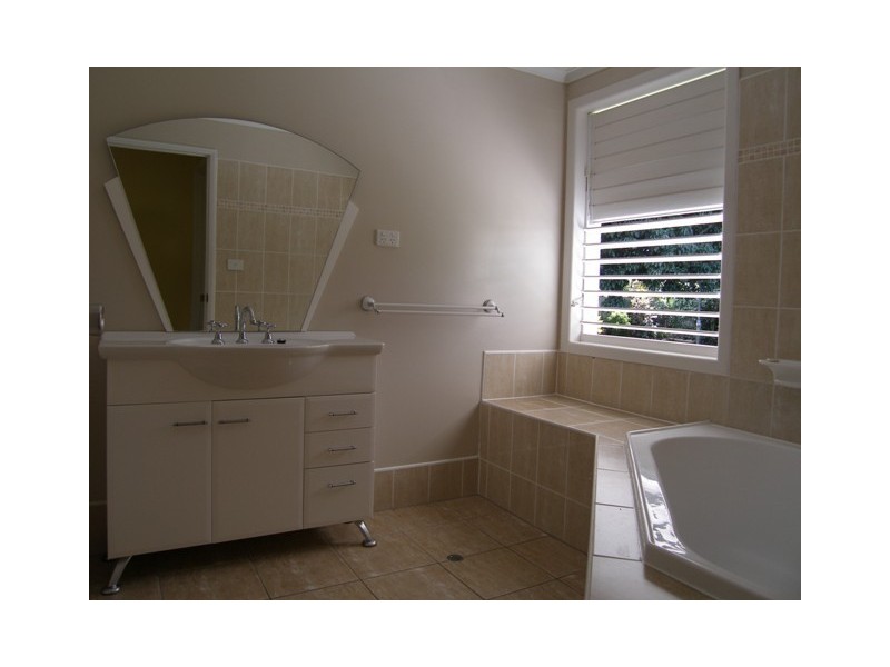 10 Mahogany Street, Holloways Beach QLD 4878