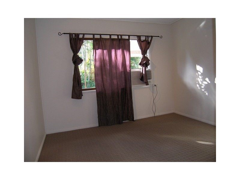 29 Oleander Street, Holloways Beach QLD 4878