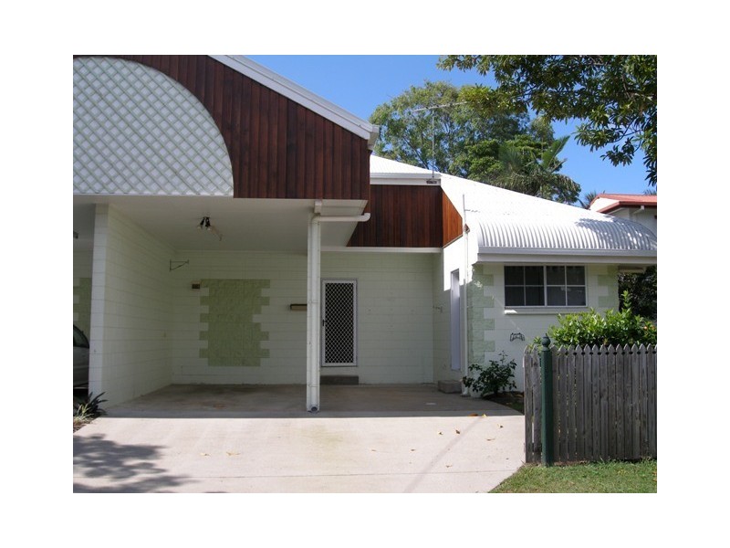 1/13 Casuarina, Holloways Beach QLD 4878