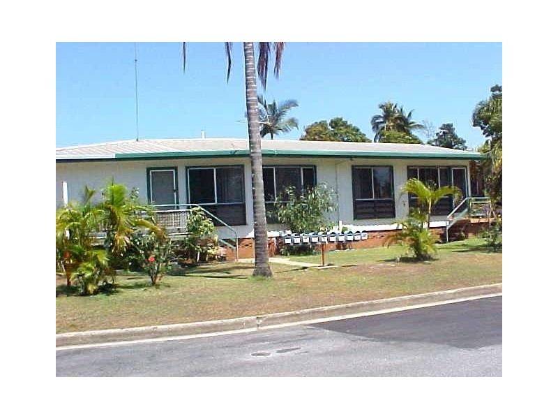 9/9 Coconut Street, Holloways Beach QLD 4878