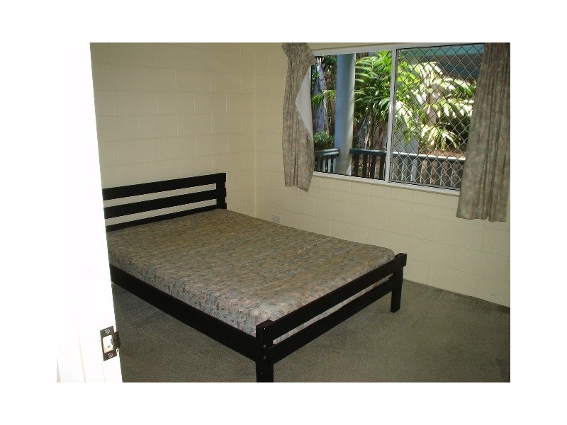 2/31 Bamboo Street,, Holloways Beach QLD 4878