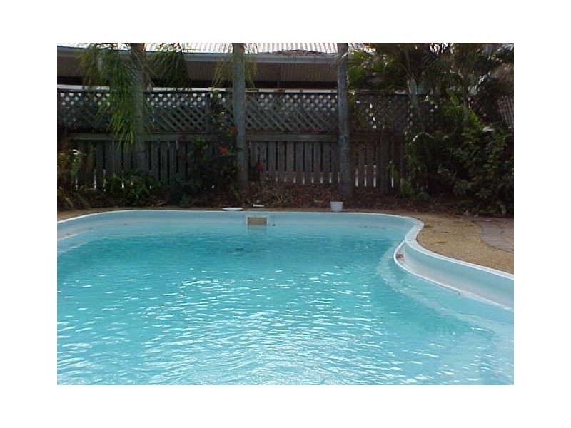 8/10-12 Alamanda Street, Holloways Beach QLD 4878