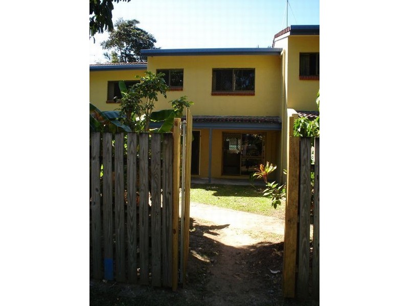 5/20-24 Palm Street, Holloways Beach QLD 4878