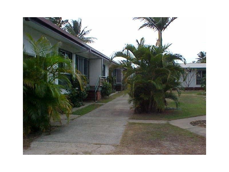 1/9 Coconut, Holloways Beach QLD 4878
