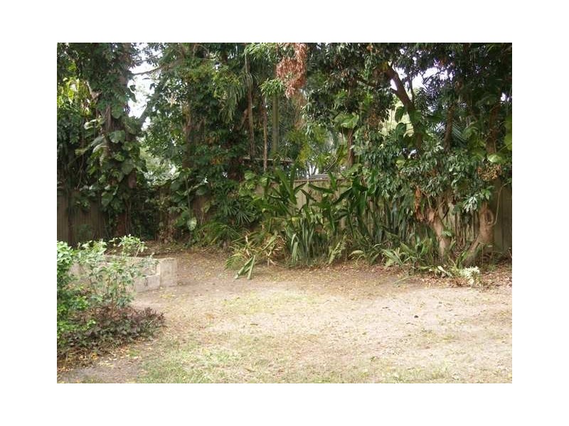 50 Bamboo Street, Holloways Beach QLD 4878