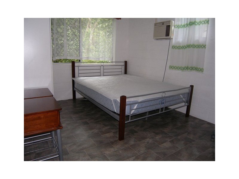 1/42 Mimosa Street, Holloways Beach QLD 4878