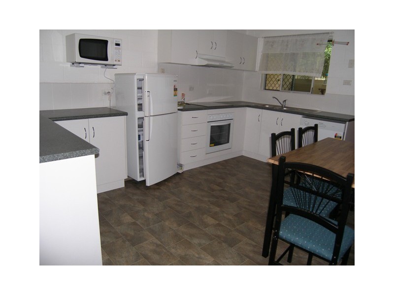 1/42 Mimosa Street, Holloways Beach QLD 4878