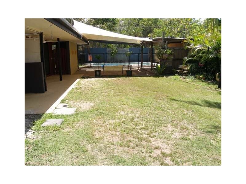 52 Oleander Street, Holloways Beach QLD 4878