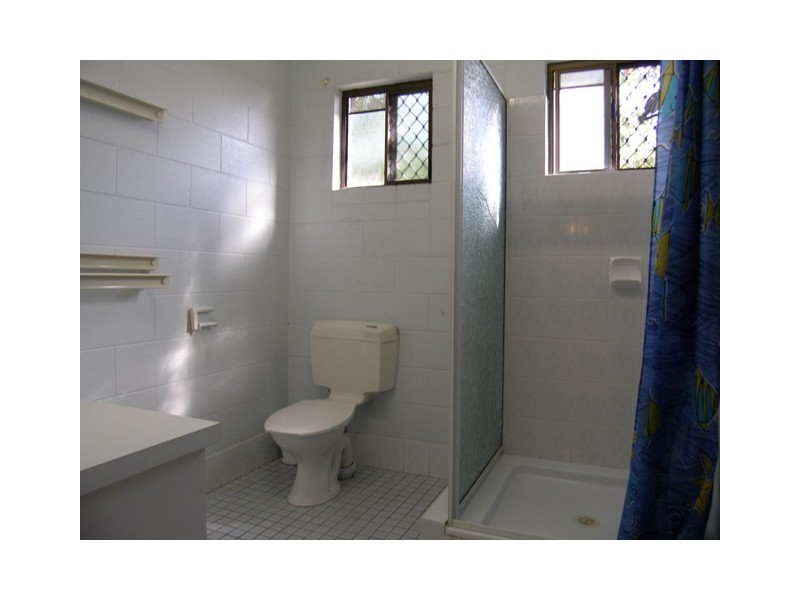 1 Wallum Close, Holloways Beach QLD 4878