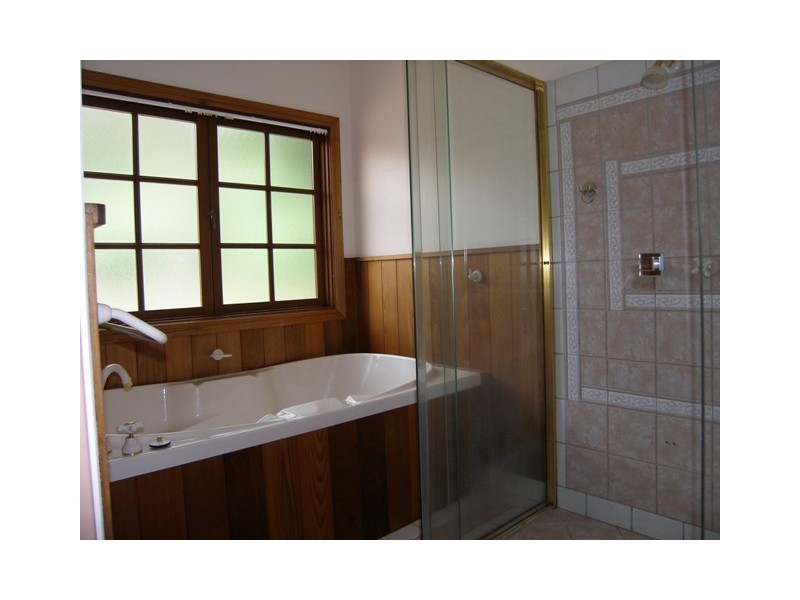 5-7 Runnymede Road, Redlynch QLD 4870