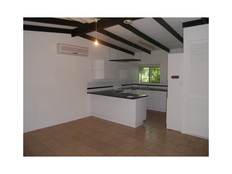 5/102 Wistaria Street, Holloways Beach QLD 4878