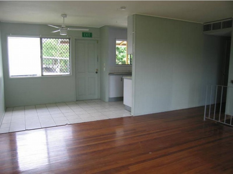 2 Ellen Street, Kingston QLD 4114