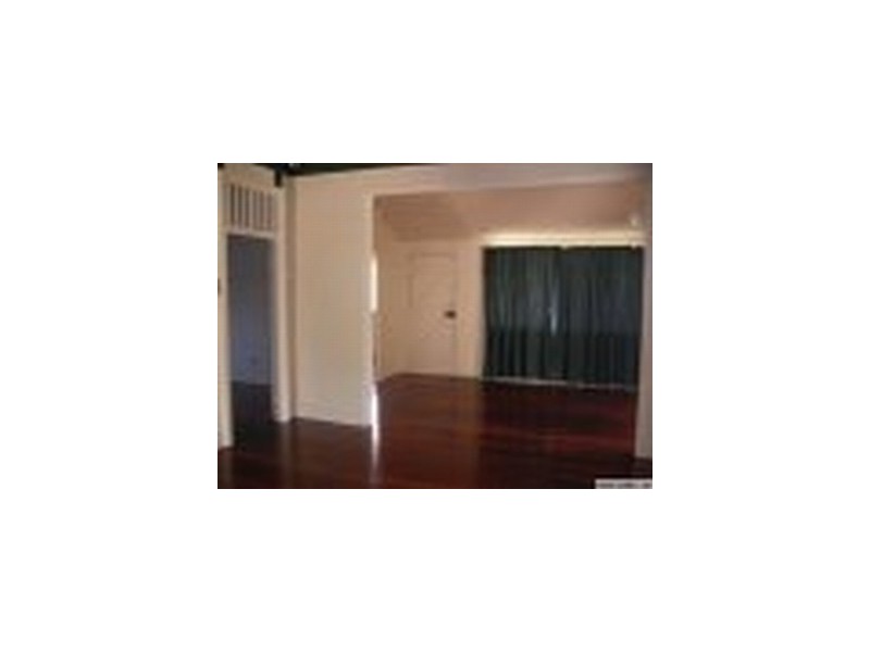 10 Muller Road, Woodridge QLD 4114