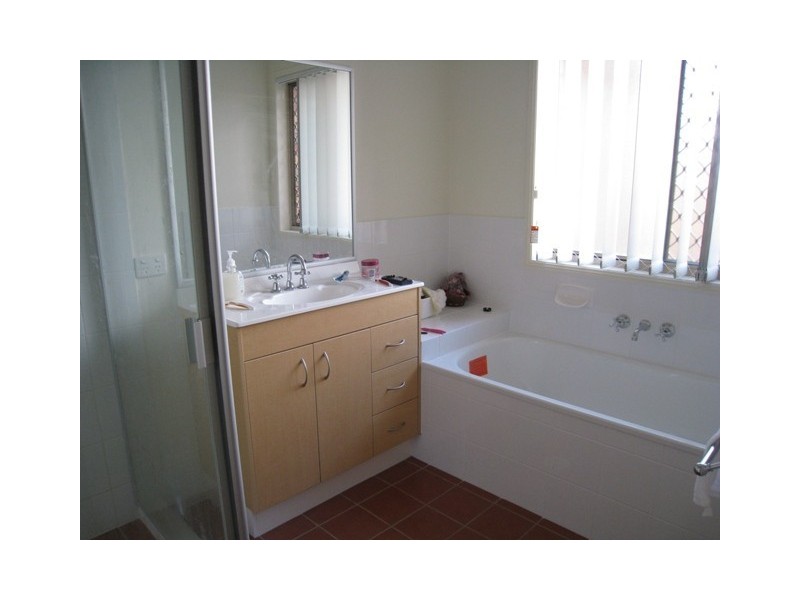 100 Muchow Road, Waterford QLD 4133