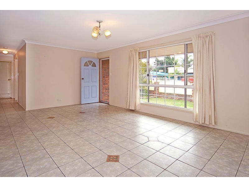 Edens Landing QLD 4207