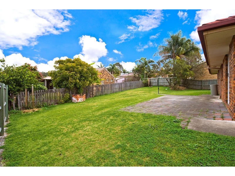 Edens Landing QLD 4207