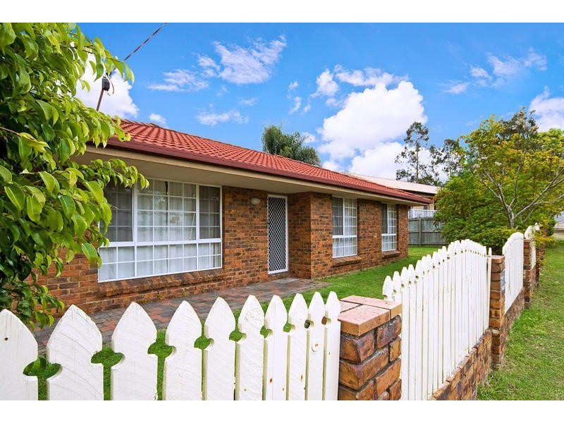 Edens Landing QLD 4207