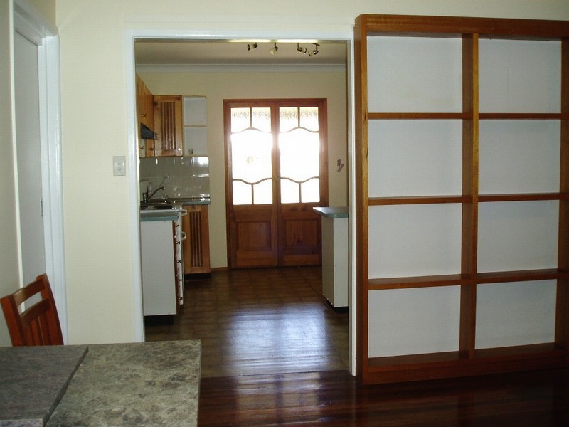 7 Winnetts Rd, Daisy Hill QLD 4127