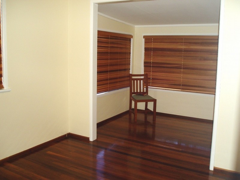 7 Winnetts Rd, Daisy Hill QLD 4127