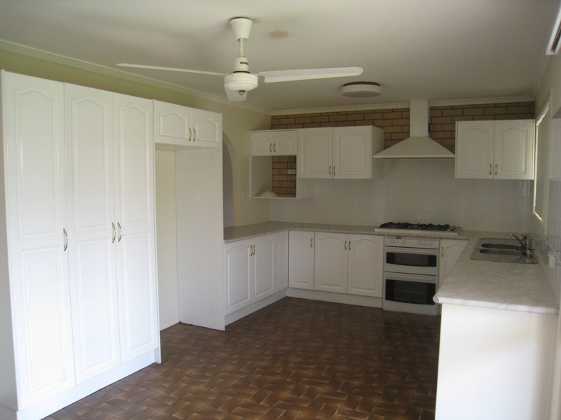 21B Marklane st, Waterford QLD 4133