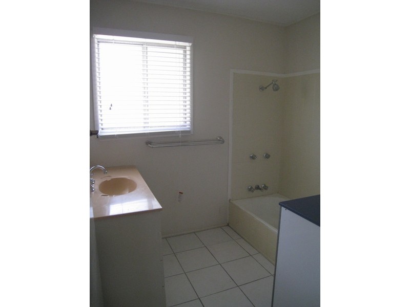 10 Claverton Street, Woodridge QLD 4114